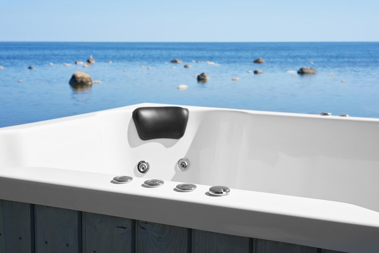 HotTub Badefass mit GFK-Einsatz für 8 Personen | 2×1,7